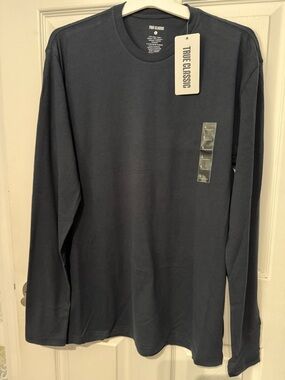 NWT True Classic Men's Long Sleeve Crewneck Tee - Navy Blue